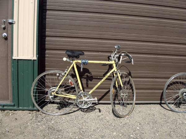 Schwin 26 inch Le toure 1