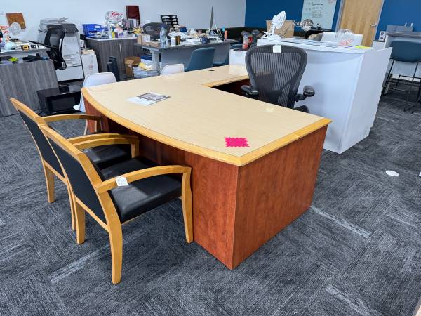 Executive L-Shape Desk with Real Wood Edge 1
