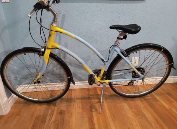 26" Electra Verse 210-17" Aluminum Step-Thru Comfort/Hybrid Bike –21 Speed 1