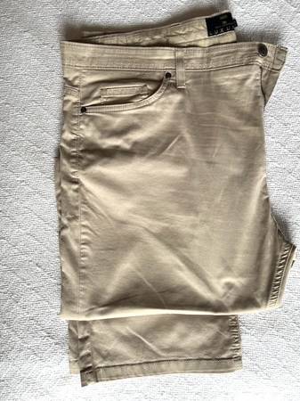 Blue Harbour luxury fabric sand coloured jean.  98% cotton. 42/29 1