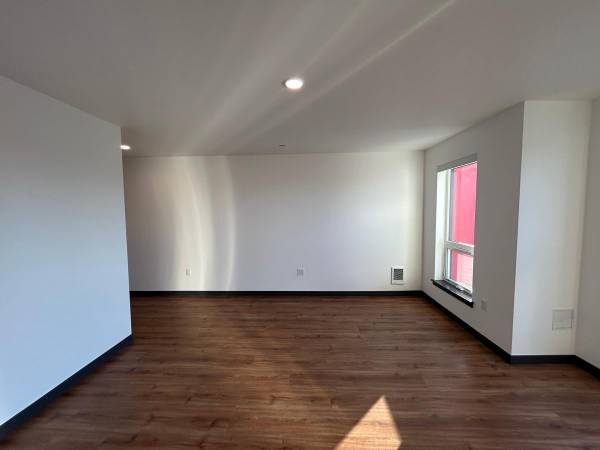 Public Transportation, Dishwasher, In-Unit Washer/Dryer, Sport Court 1