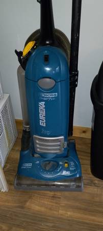 Eureka Vacuum Cleaner 1