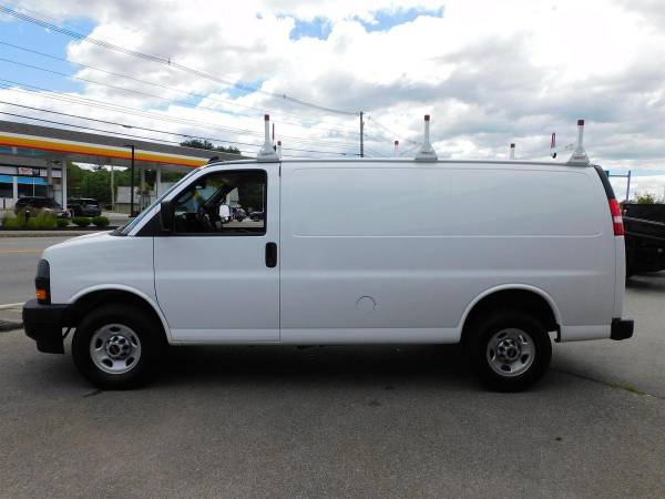 2024 GMC Savana 2500 - Photo 5