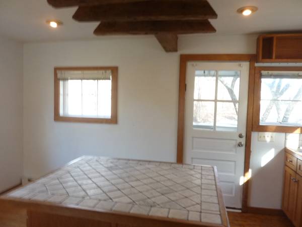 $2,100 / 2br - 1008ft2 - 2/1 cottage in New Preston / Washington (New Preston  CT)64020519068674122