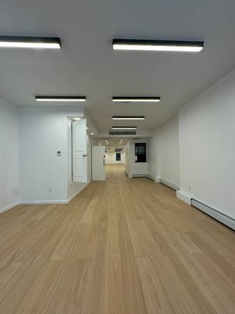 $7,000 / 2000ft2 - Turnkey 2,000 SF Office/Retail Space – PRIME Midtown by Bryant Park! (Midtown)63684781191939124