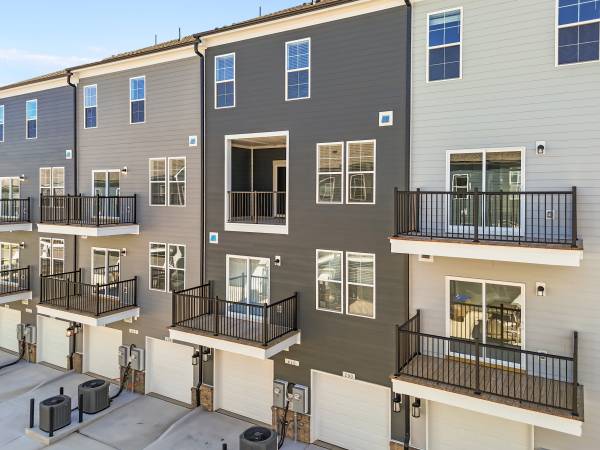 $2,150 / 3br - 2503ft2 - Wake Forest NC New Townhome to Rent (Wake Forest, NC)63968070623491122