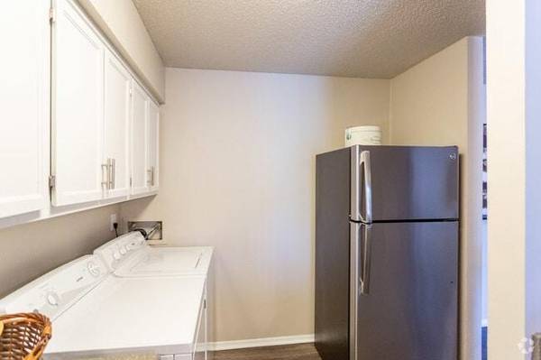 $1,605 / 2hab - 964ft2 - 3 piscinas exteriores deslumbrantes y 1 piscina interior, lavavajillas, chimenea63673267634561124