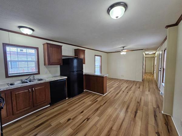 Clark Mills 3 Bed 1.5 Bath
$1,365
Clark Mills Clark Mills 3 Bed 1.5 Bath
$1,365
Clark Mills