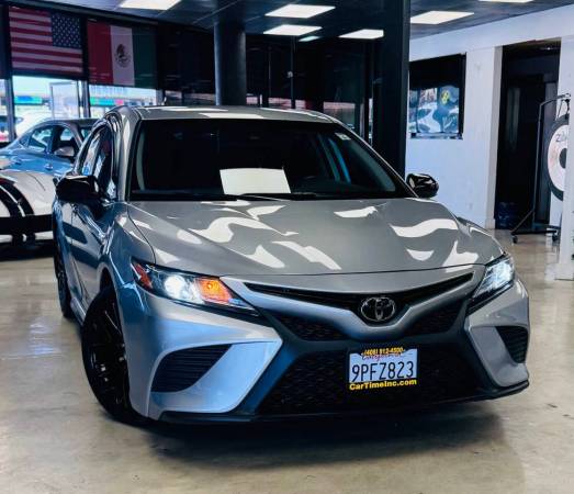 2019 Toyota Camry SE 4dr Sedan Sedan - $23,995 (1555 W San Carlos St  San Jose, CA 95126)63624148606081122
