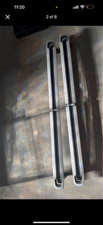 Rivian crossbars 1