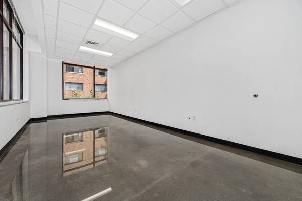 $1,300 / 235ft2 - ¡Nuevo ESPACIO OFICINA PROFESIONAL! (Malden / Pleasant Street)63655181853187124