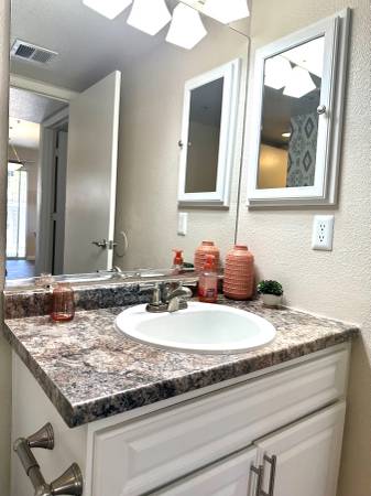$1,799 / 4br - 1375ft2 - Fall in Love with Our September Deals! $600 OFF Move-Ins 🍂 (Tucson)63674704295427124