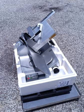Nice! Bizerba GSP HD Automatic 13" Meat & Cheese Slicer 1
