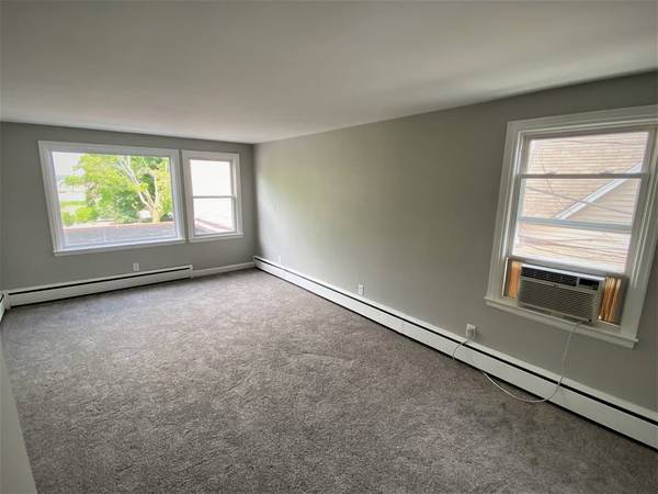 $1,299 / 3br - 1450ft2 - 3 Bedroom Apartment Downtown Kimberly Heat/Water Included (Downtown Kimberly)63845965715715123