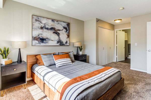 $1,575 / 2br - 1034ft2 - Stainless Steel Appliances, Controlled Access, Dog Park (110 E 1st St, Chaska, MN)63990230827138122