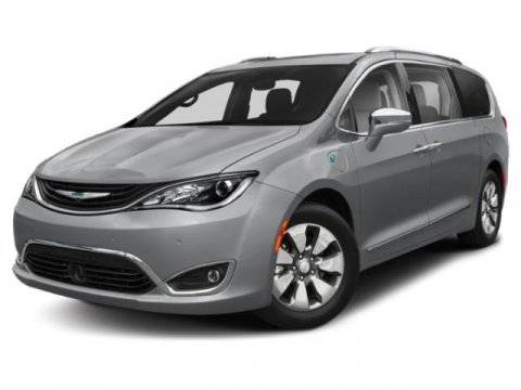 2018 Chrysler Pacifica Hybrid Limited - $17,998 (Bloomington, MN)63470777942913124