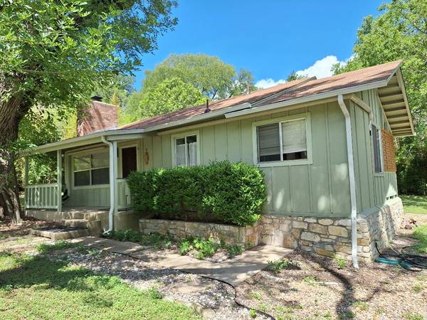 $1,540 / 2br - 840ft2 - Lovely 2-1 Cottage 8 Minutes downtown (South Austin)64024342783361120