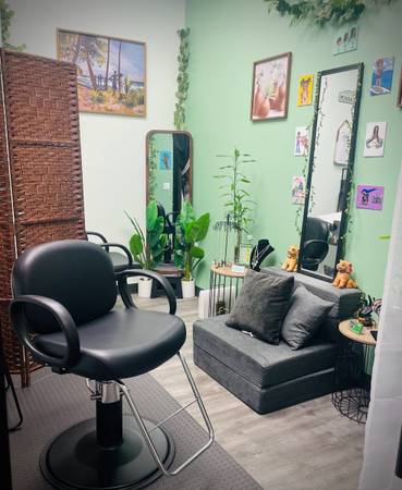 🌿LOC STYLlST (Starter locs,retwists, styles, repair, treatments ) 1