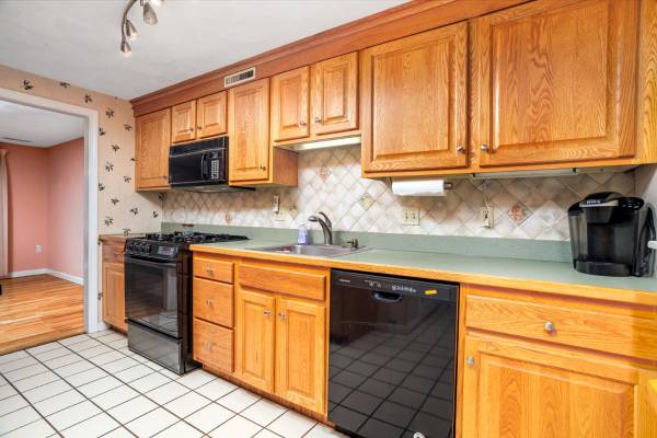 $459,900 / 2br - 1498ft2 - Vida en estilo de resort- Village at Brackett Hill- Cambio de precio (Haverhill MA)63817539911043123