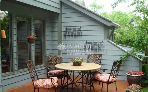 $1,795 / 3br - 210 N Lindell Rd #E (Greensboro)64027274747905122
