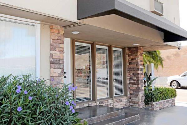 $1,690 / 340ft2 - Acceso controlado, Lavavajillas*, Patio interior, Armarios grandes (West Covina)63829233318657121