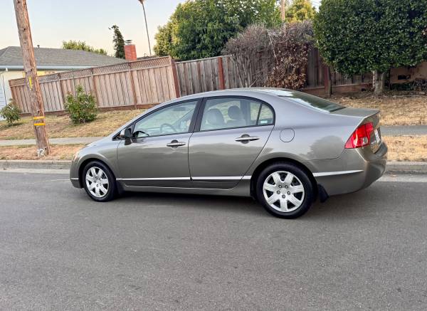 2008 Honda Civic LX Sedan - Only 106,000 Miles – Clean / Reliable! - $8,900 (san jose west)63613270213633122