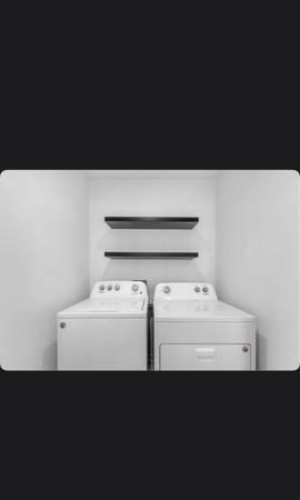 $2,400 / 3br - 1656ft2 - Casa de dos pisos de 3 habitaciones y 2.5 baños en La Quinta, CA – $2,400/mes (La Quinta)63668371011971124