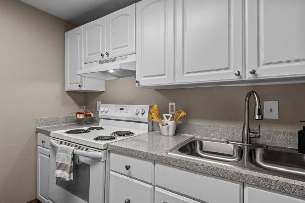 $1,650 / 3br - 1200ft2 - Newly Upgraded/Remodeled - Come enjoy the large space! Specials Today.63673501068161122