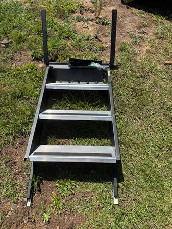 Morryde spring assist camper RV steps 1