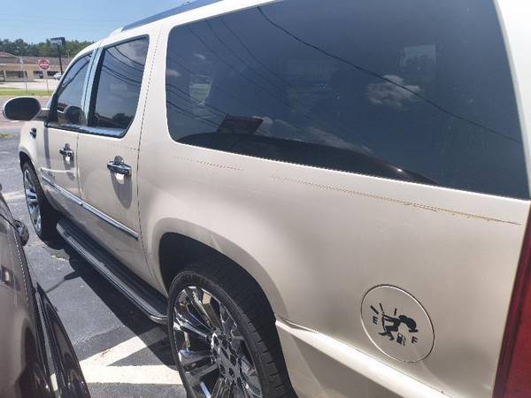 2008 Cadillac Escalade ESV - $7.995 (38795 US-19 Norte, Tarpon Springs, FL 34689)63443116407811124