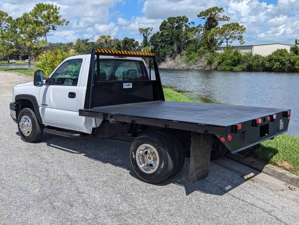 2007 Chevrolet Silverado 3500 Classic con plataforma *¡36.140 millas originales!* - $15.900 (Clearwater)63470261438465124