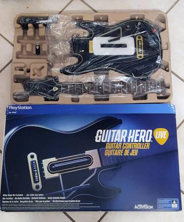 PS4 Guitar Hero Live controller - WITH DONGLE - no game 1
