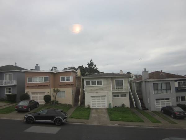 $1,800 / 3br - 1500ft2 - Estudiantes/Internos/Residentes médicos/UCSF/SFSU/Plazo corto aceptable! (daly city)63682870074755122