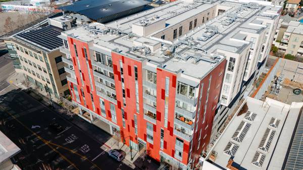 $2,850 / 1br - 862ft2 - One Bedroom-One Bath Top Floor in Uptown with Parking! (oakland downtown)63938629766787120