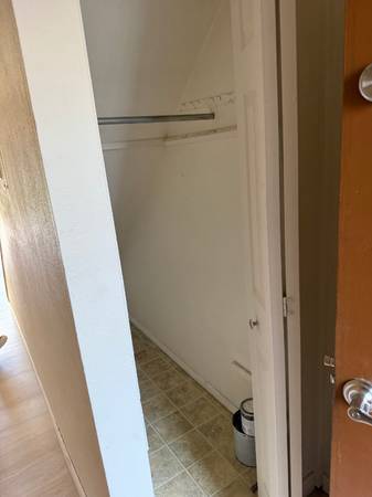 $1825.00 / 3br - 3 Bed, 2 bathroom, Pool Access, New Floors, Move in ready63658213745793122