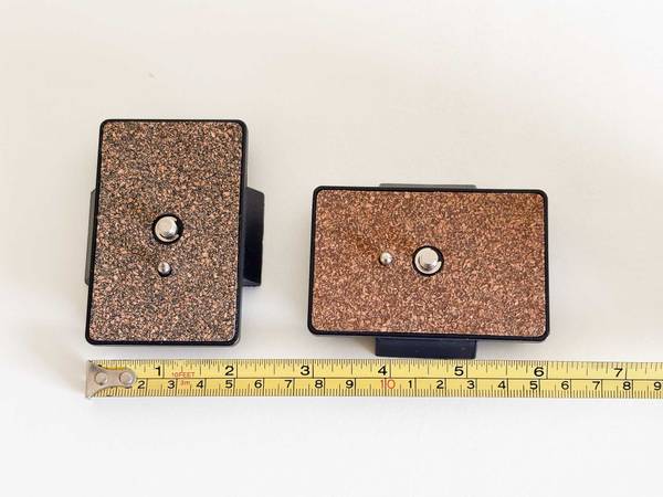 two tripod plates 1