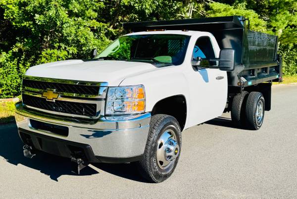 2011 Chevrolet 3500 HD