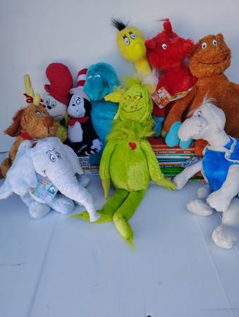GRINCH and other Dr.Suess plushies & books 1