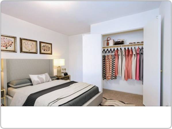 $1,700 / 2br - 874ft2 - No need to head to the park! We have our own community playground! (Santa Fe)63659832820097120