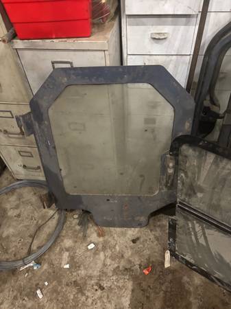 4240 gehl door and side windows 1