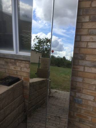 Gold trim mirror bifold doors 1
