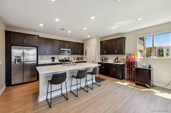 $950 / 4br - 100ft2 - $950 Room for Rent in Otay Ranch, Millenia (Pedestrian's Paradise) (Otay Ranch Chula Vista)63663721068161124