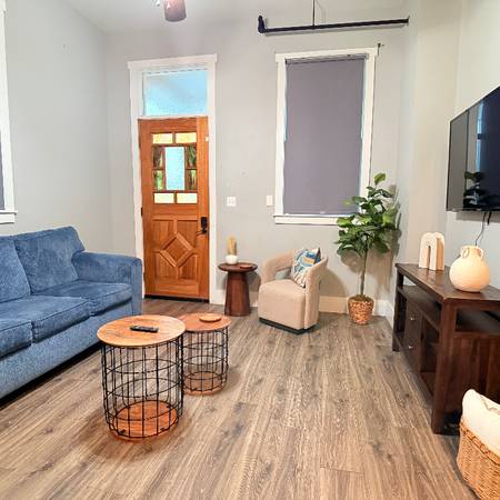 $1550.00 / 1br - 695ft2 - Cozy 1 Bed 1 Bath Unit in New Orleans | Available 9/25 | $1550/mo63903652233730120