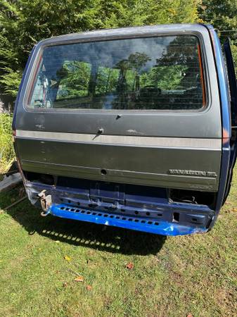 Vanagon back hatch door complete 1