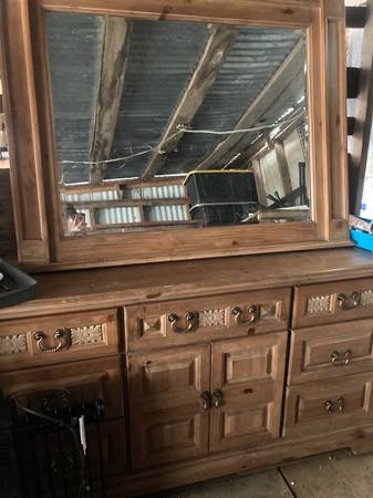 Nice 9 door real wood dresses and mirror 1