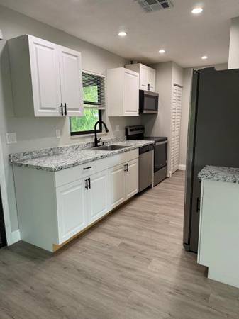 $2,000 / 3br - BEAUTIFUL HOME FOR RENT (PORT ST LUCIE)63799984457217124