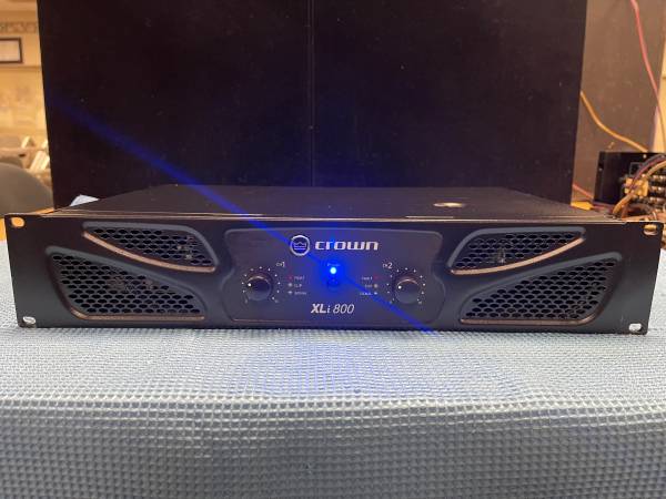Crown XLi-800 professional audio amplifier 78915 1