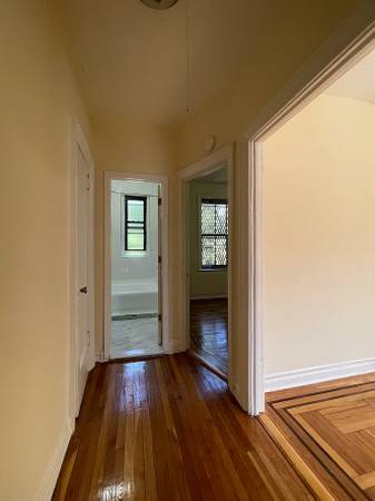 $1,600 / 2br - Sunny 2 Bed / 1 Bath in Crown Heights (Brooklyn)63886542874755123