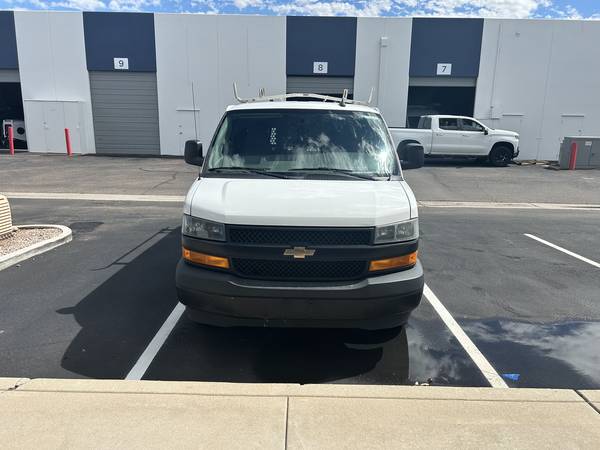 2019 Chevrolet Express 2500 Extended - Photo 3