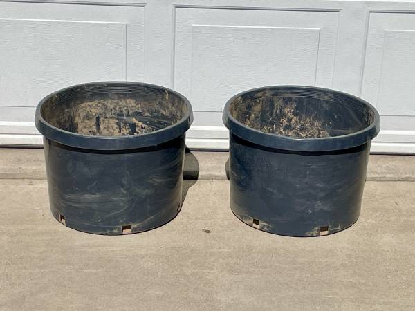 2 large nursery planter pots 1